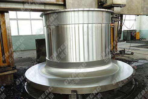 球磨機(jī)中空軸使用時(shí)為何會(huì)出現(xiàn)漏油情況？