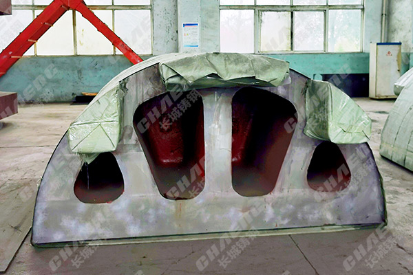 鑄鋼件加工廠使用的龍門設(shè)備有什么特點？