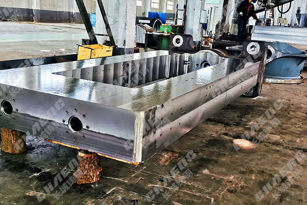 大型鑄鋼件鑄造廠生產(chǎn)鑄鋼件時都必須要滿足哪些要求？