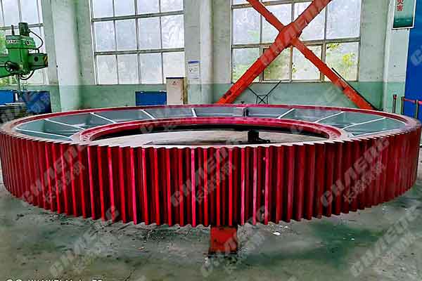 大齒圈鑄造廠家是如何使用模具生產(chǎn)大齒輪的？